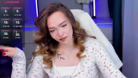 Snapshot of hottease_pvt chatting on November 2025 10:14:02 AM hello Im Eva online show from November 2025 10:14:02 AM