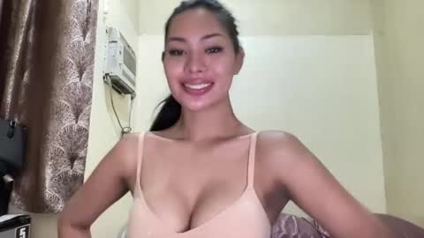 Snapshot of hottest_katarinaxxx chatting on November 2025 04:22:02 AM katarina online show from November 2025 04:22:02 AM