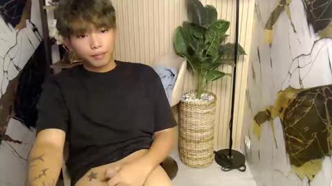 hottestloues online show from May 2026 02:46:02 PM