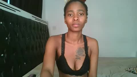 hottie_mistie online show from May 2026 05:15:02 AM