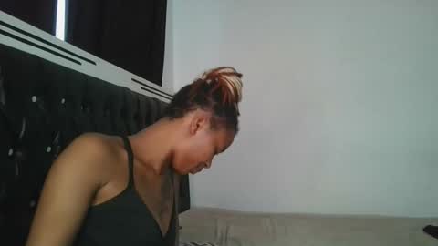 hottie_mistie online show from May 2026 07:04:02 AM