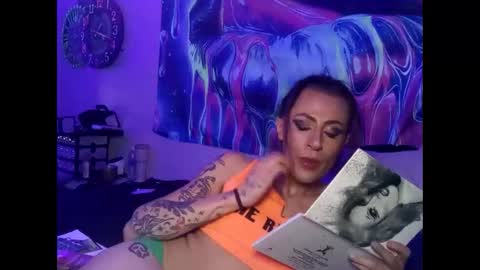 Snapshot of hottiefrmhell97 chatting on February 2026 04:19:01 AM Lucky online show from February 2026 04:19:01 AM