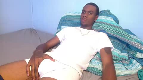 independent Model online show from March 2026 04:01:01 AM