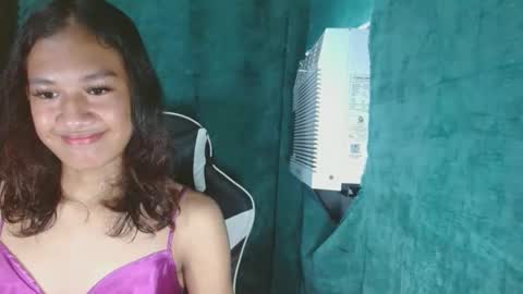 Snapshot of hottiest_luna chatting on May 2026 02:42:02 AM hottiest_luna online show from May 2026 02:42:02 AM
