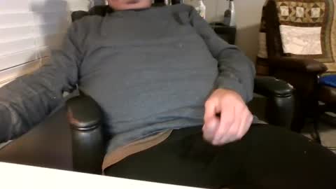 Snapshot of hottop_1981 chatting on December 2024 03:05:02 AM Hottop 1981 online show from December 2024 03:05:02 AM