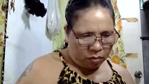 Snapshot of hottycrissy4u chatting on June 2026 06:41:02 AM hottycrissy4u online show from June 2026 06:41:02 AM