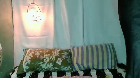 Snapshot of hotwetmommaxxx chatting on October 2025 09:39:02 PM hotwetmommaxxx online show from October 2025 09:39:02 PM