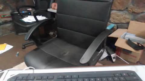 Snapshot of houstonbored chatting on December 2024 06:50:02 PM houstonbored online show from December 2024 06:50:02 PM