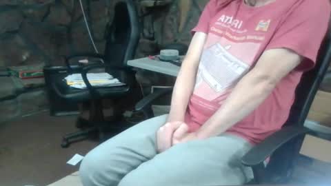 Snapshot of houstonbored chatting on February 2025 07:52:01 PM houstonbored online show from February 2025 07:52:01 PM