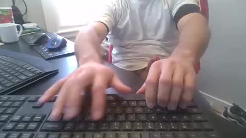 Snapshot of hoverday chatting on December 2025 07:19:02 PM hoverday online show from December 2025 07:19:02 PM