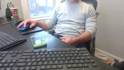 Snapshot of hoverday chatting on December 2025 05:08:02 PM hoverday online show from December 2025 05:08:02 PM