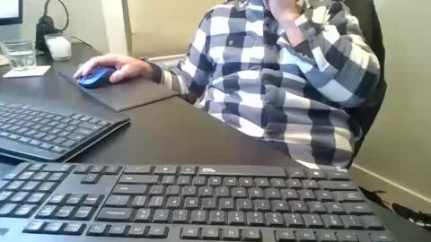 hoverday online show from February 2026 04:06:01 AM