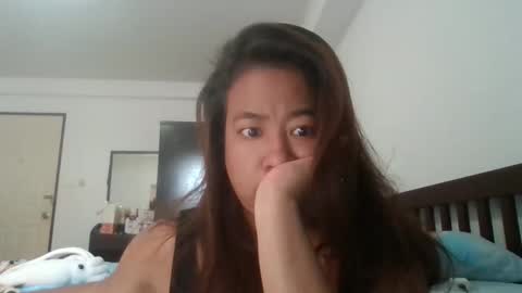 Snapshot of howdykannapat chatting on November 2025 06:23:02 AM NIDA online show from November 2025 06:23:02 AM