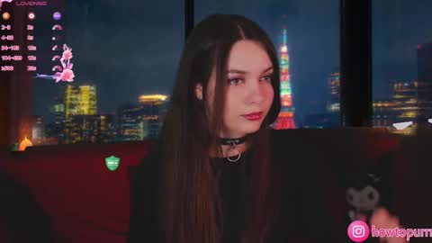 Mia online show from September 2025 05:25:01 PM