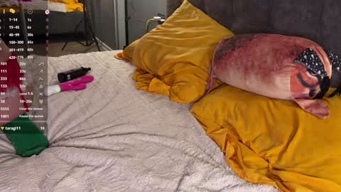 Elizabeth online show from December 2024 07:55:01 PM