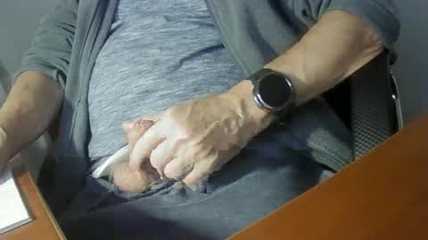 Snapshot of hpeter111 chatting on December 2024 07:29:02 PM Peter online show from December 2024 07:29:02 PM