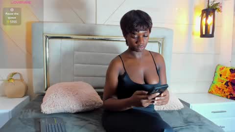 Snapshot of huddah_cam chatting on December 2024 11:17:02 AM huddah online show from December 2024 11:17:02 AM