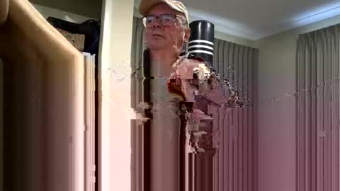 Snapshot of huge_dick_head chatting on November 2025 04:07:01 AM Imre Icalanise online show from November 2025 04:07:01 AM