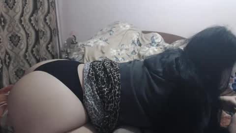 Snapshot of hugeassdevil chatting on November 2025 12:04:01 PM hugeassdevil online show from November 2025 12:04:01 PM