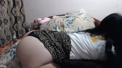 Snapshot of hugeassdevil chatting on November 2025 09:45:01 AM hugeassdevil online show from November 2025 09:45:01 AM