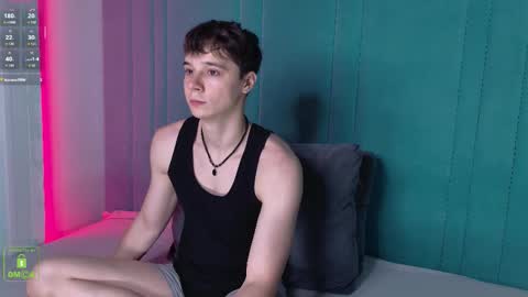 Snapshot of hugebangins_ chatting on September 2025 10:17:01 AM ANTHONY online show from September 2025 10:17:01 AM