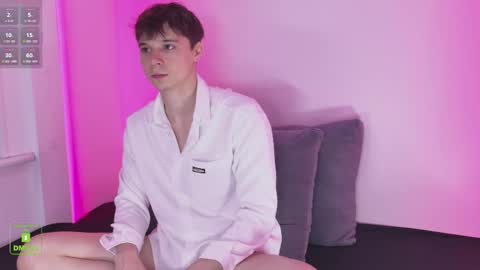 Snapshot of hugebangins_ chatting on September 2025 10:20:01 AM ANTHONY online show from September 2025 10:20:01 AM