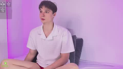 Snapshot of hugebangins_ chatting on October 2025 10:11:01 AM ANTHONY online show from October 2025 10:11:01 AM