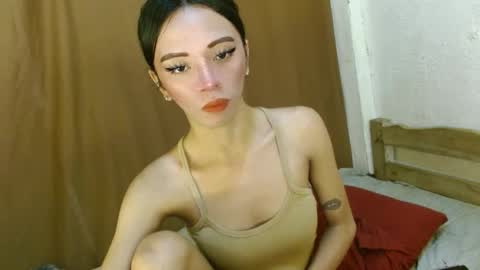 Cara online show from February 2025 07:41:02 PM