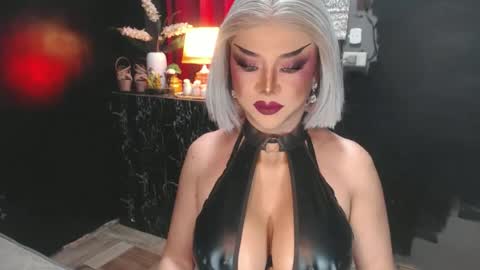 Christine online show from June 2026 12:36:02 PM