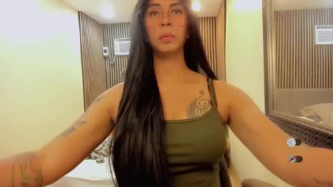 Queen karen grey online show from December 2024 11:04:02 AM