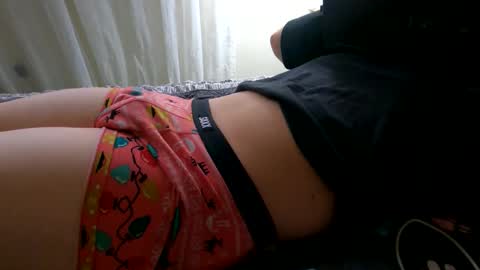 HugeCumshots online show from November 2025 11:54:01 PM