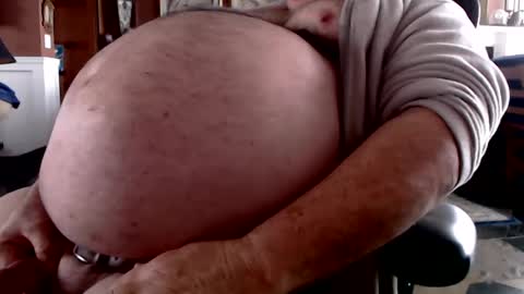 Huge Hairy Beergut online show from January 2025 09:15:02 PM