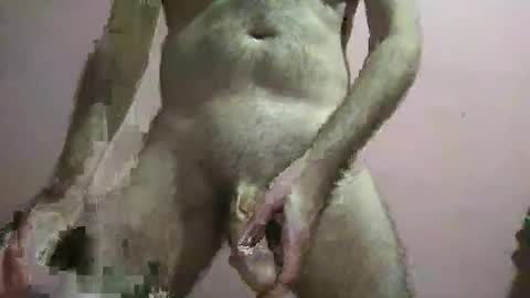 Snapshot of hugexxxcummer chatting on January 2025 03:39:02 PM hugexxxcummer online show from January 2025 03:39:02 PM