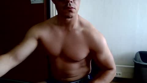Snapshot of hughjaegg chatting on June 2026 12:04:02 PM hughjaegg online show from June 2026 12:04:02 PM