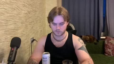 Snapshot of hugo__brad chatting on May 2026 07:08:01 PM Hugo online show from May 2026 07:08:01 PM