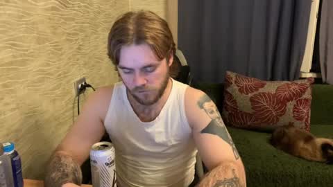 Snapshot of hugo__brad chatting on June 2026 10:58:01 PM Hugo online show from June 2026 10:58:01 PM