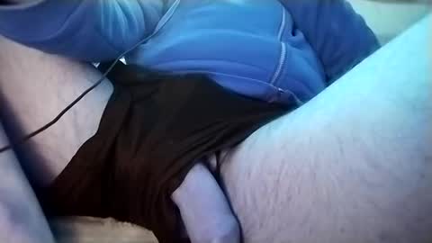 Snapshot of hugo_hug chatting on January 2025 09:46:02 PM David online show from January 2025 09:46:02 PM