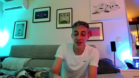 Hugo online show from December 2024 08:31:02 PM