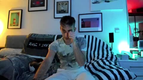 Hugo online show from December 2024 08:44:01 PM
