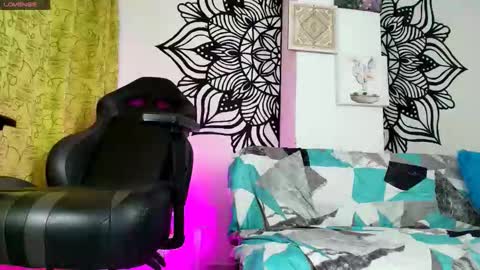 Snapshot of huila97 chatting on October 2025 12:31:02 AM elecktra12 online show from October 2025 12:31:02 AM