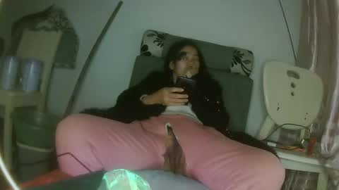 hujiajia520321431 online show from January 2026 10:00:02 PM