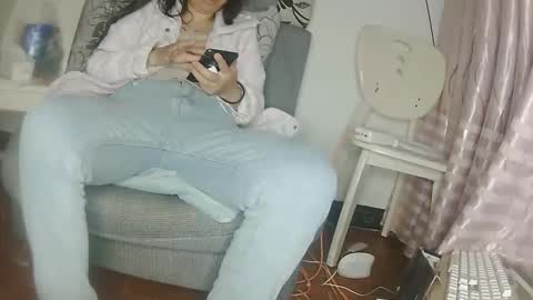 hujiajia520321431 online show from April 2026 11:52:01 AM