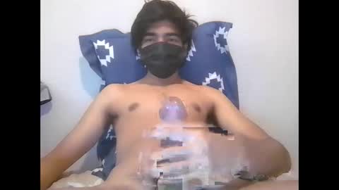 Snapshot of hulkyking1812000 chatting on January 2026 04:12:02 PM hulkyking1812000 online show from January 2026 04:12:02 PM