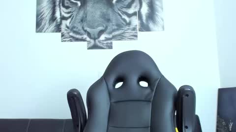 Eli online show from September 2025 11:20:02 PM