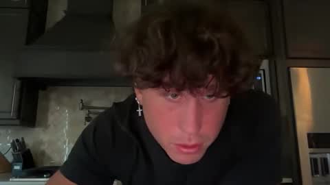 hungkingg22 online show from November 2025 02:28:01 PM