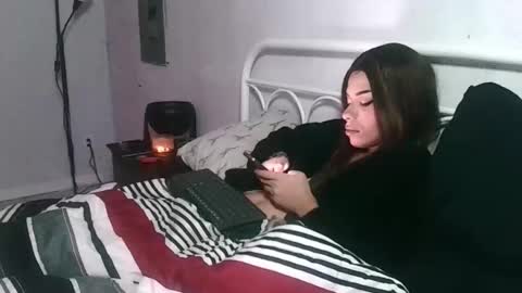 Mao online show from December 2025 03:33:01 AM