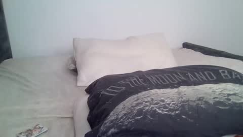 hunny online show from December 2025 05:00:01 PM