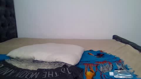 hunny online show from December 2025 03:11:02 AM