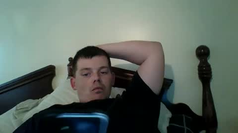 huntdog1221 online show from June 2026 08:58:01 PM