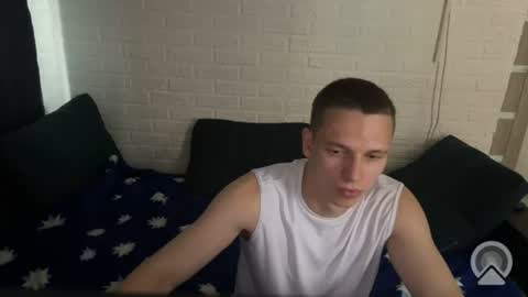 Snapshot of hunter_f1t chatting on June 2026 09:44:01 AM Hunter online show from June 2026 09:44:01 AM